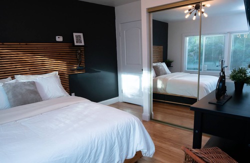 Highland Garden Condo | Renovated 1920'S Charming Industrial 2/2 Unit