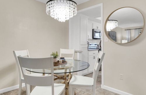 Iona Condo | Renovated 5-Star Condo - Pool & Tennis – Near Fort Myers Beach