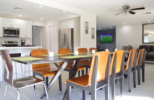 High Point House | Renovated Delray Beach Heated Pool House BBQ RV & Boat Parking