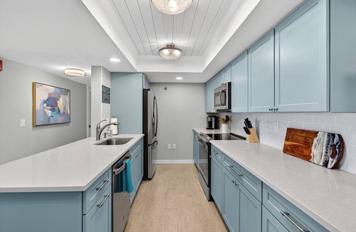 Ormond-by-the-Sea Condo | Renovated Oceanfront 3/3 | Private Balcony | Heated Pool | Garage Parking