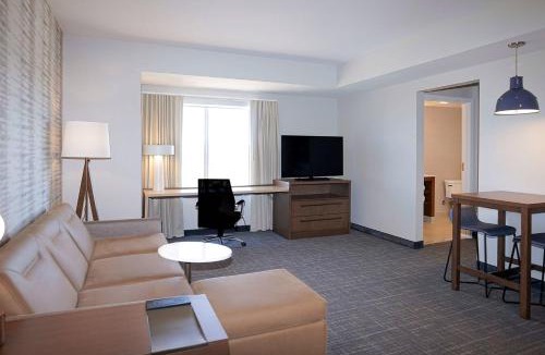 Village Seven Hotel | Residence Inn by Marriott Colorado Springs First & Main