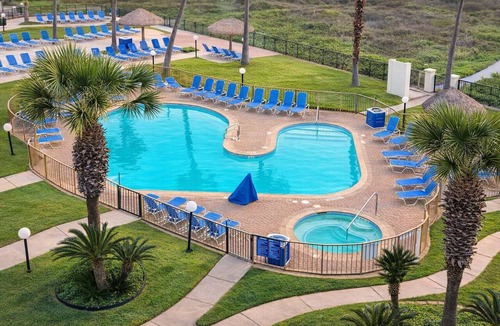 South Padre Island Condo | Resort-like beachfront " Heated Pool "