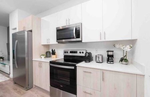 Survey Creek House | Resort style 2/2.5 palmaire