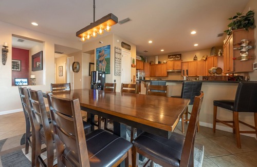 Litchfield Park House | Resort Style - Batting Cage - Pickleball Court - Pool - 10 min Spring Training
