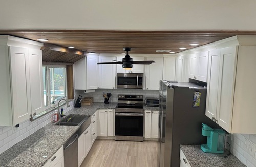 Boynton Beach Villa | RETREAT with SALT WATER HEATED POOL & SPA . SUMMER is AVAILABLE !