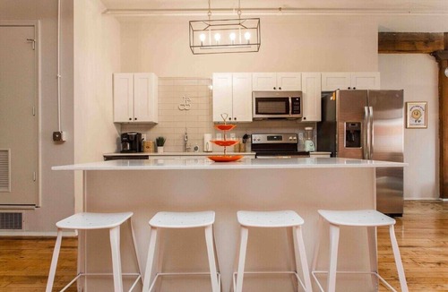 River Market Apartment | Retro River Market Loft Walkable Street Car Access