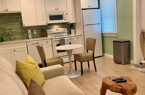 Treasure Island Apartment | Riley's Retreat, 1 Bedroom Waterfront with Private Boat Dock and Beach Access