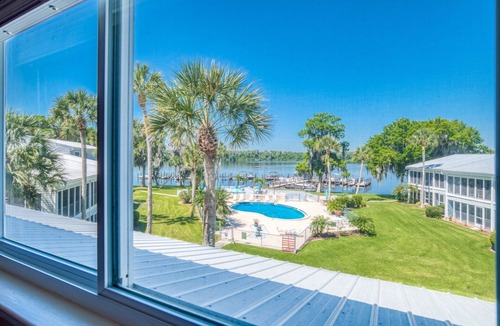 Welaka Condo | River Bend B212