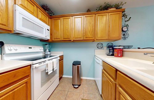 New Braunfels Condo | River City Resorts: WW D102 *Guadalupe River, Free Tubes with Rental*