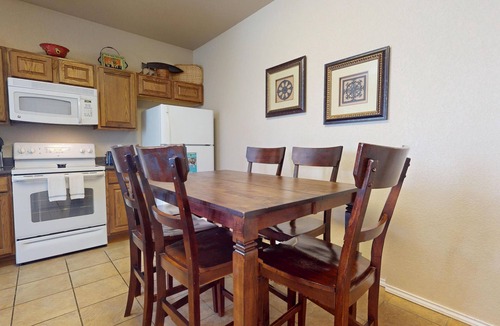 New Braunfels House | River City Resorts: TRV Safari: Walking Distance to ALL! Free Tubes!