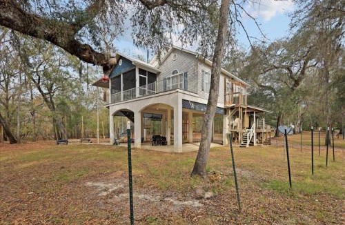 Bell House | River Watcher Cottage