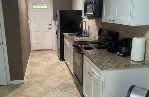 Arlington Apartment | Rivercity Elegant Apartments . .