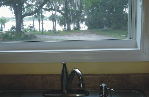 Roseland Cottage | Riverfront One Bedroom Fishing Cottage w/boat dock-Summer Specials!