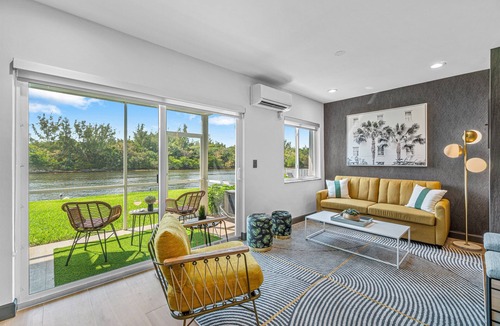 Deerfield Beach Apartment | Riverview Palms 5|Prime Waterfront|Pool|Walk2Beach
