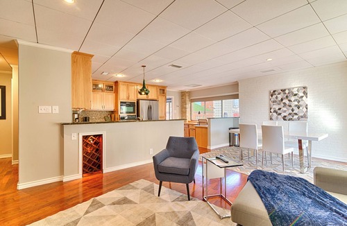 Main - Military Plaza House | RiverWalk Plaza - Apartment Suite