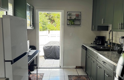 Riviera Beach House | Riviera Relaxing 2-bedroom house w private terrace + AC Near Island & beach