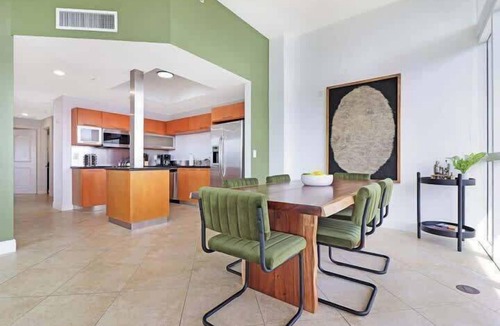 Sunny Isles Beach Apartment | Roami at Sunny Isles | 6BR Combo