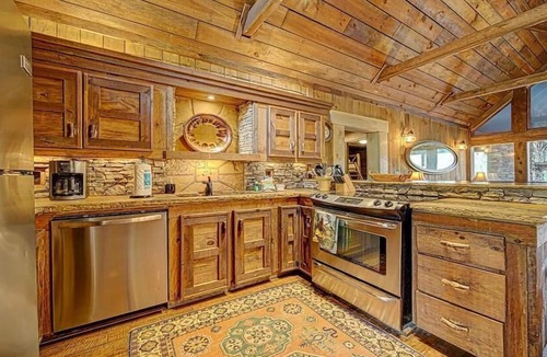 Cashes Valley Cabin | Rock N' River- Riverside retreat | Year Round Trout Stream | Master on Main