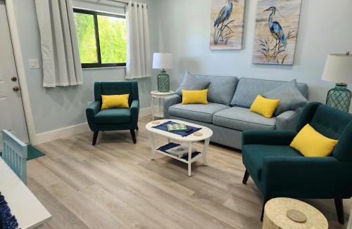 Rock Harbor Hotel | Rock Reef Resort