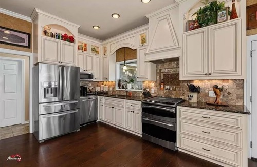 Shreveport House | Romantic 3BR Lakefront: Slip, Pier, RV, Parking