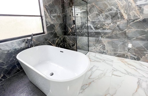 Greenview Shores House | Romantic Dream Home in Wellington 4/2 heated Pool, Fireplace on Beautiful Lake