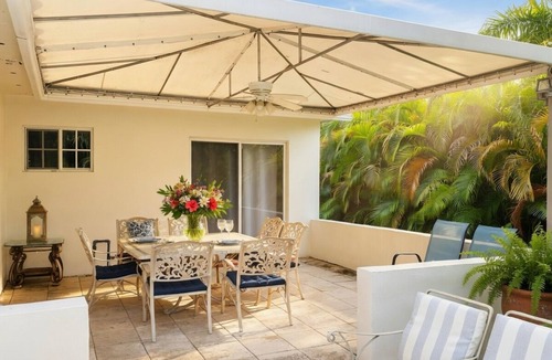 Highland Garden House | Romantic Hollywood villa 4bedroom 2/1 bath w/private pool — 2 ml from the beach