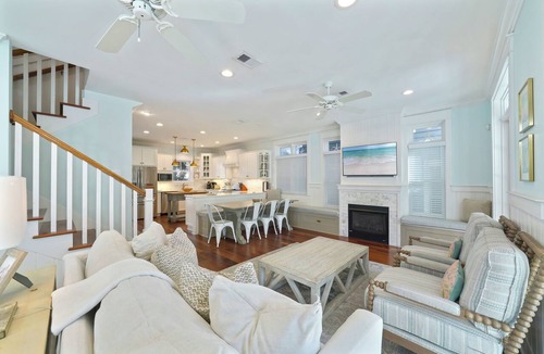 Seagrove Beach House | Rooftop Deck W/Town Views, + 2 Adult Bikes! - Pet Friendly