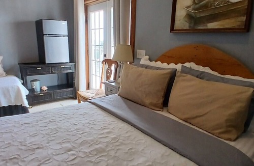 Salem Bed & Breakfast | Room with a View/Queen& Twin bed.Private beautiful,clean. Ideal for fishermen