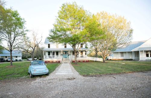 Round Top Apartment | Round Top's Stylish Hospitality- The Frenchie Boutique Hotel ROOM 3