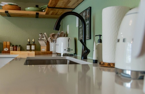 Jamestown Cabin | Ruby’s River Cabin - 15 Minutes to Boulder - Hot Tub+Sauna - Cozy Beds