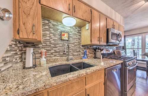Ruidoso House | Ruidoso Getaway w/Deck, Golf Course Views!