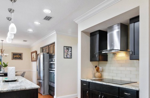 Windermere Villa | Rustic Hideaway - Modern Estate - Great Location + Pet Friendly!