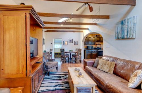 Green Mountain Falls House | Rustic Log Cabin w/Studio ~ 5 Mi to Pikes Peak!