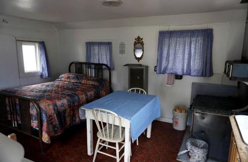 Bellvue House | Rustic, Pet Friendly Cabin near the Cache la Poudre River, Perfect for a Mountain Getaway