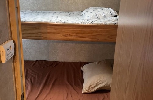 Cypress Lakes Estates House | Rustic Stay - Camper Experience