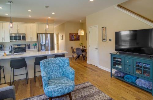 Salida House | Salida Oasis: 1 Mi to Town, Mountain View, Hot Tub