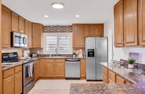 Palm Harbor House | Saltwater Canal Home Heated Pool 3 2 2 Gorgeous Pets Welcome