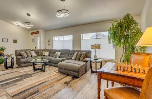 Adobe Hills House | Saltwater Pool! Family Gem Near Hurricane Harbor