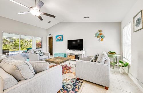 North Port House | Saltwater Pool & Game Room: Gulf Coast Retreat