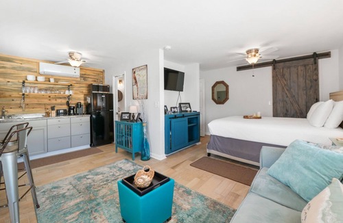 Bid-a-wee Beach Apartment | "Salty Suite" | 2 Blocks to the Beach | Private Beach Access Gate