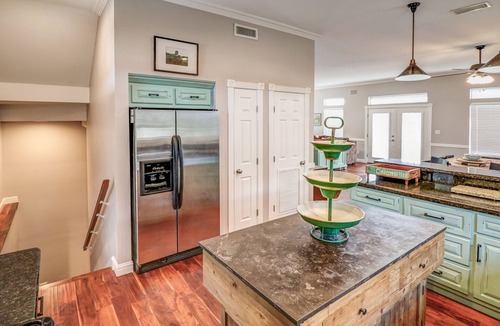 South Padre Island House | Salty Times 🌊 – Stay Longer, Save More with a 10% Discount on 7+ Nights!