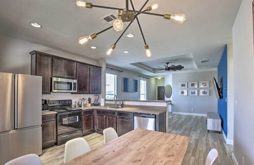 San Antonio House | San Antonio Home w/Patio + Grill Near SeaWorld!