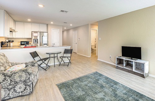 Southside Cottage | San Antonio Vacation Rental: 3 Mi to Lackland AFB