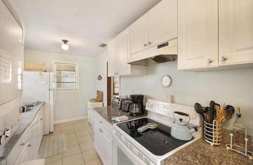 St. Augustine Beach House | Sandpiper: Updated 2 bedroom oceanfront cottage with vintage feel. Parking and
