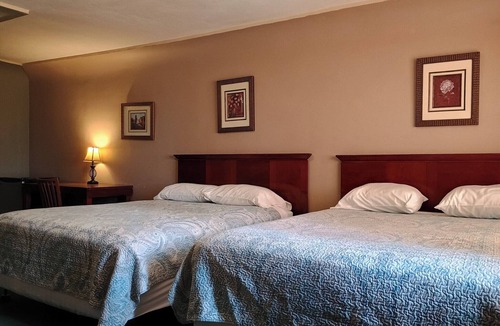 Walsenburg Hotel | Sands Motel