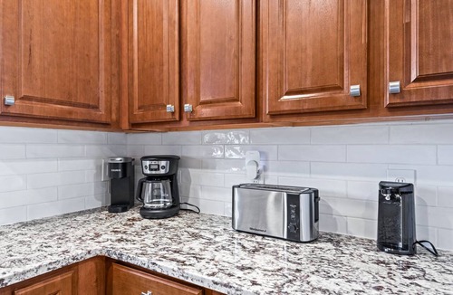 Ono Island Condo | Sandy Key 122: 2 BR/2 BA Perdido Key, FL Beachfront Condo, On-Site Rental Office, Sleeps 6