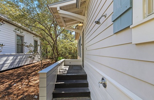 Seacrest House | Sandy State of Mind - 3BR/3BA - Private Beach Access on 30A + Bikes