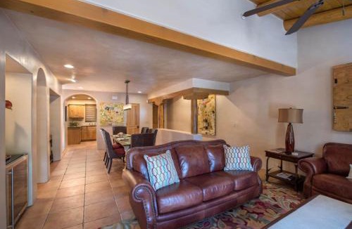 Downtown Santa Fe House | Santa Fe Downtown Corner Courtyard @ El Corazon de Santa Fe