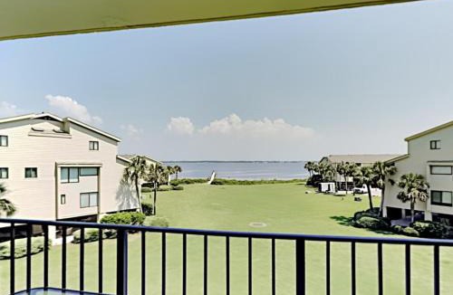 Pensacola Beach Apartment | Santa Rosa Dunes #1022