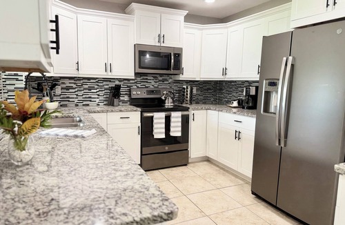 Gulf Gate Estates House | Sarasota Serenity